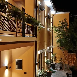 Jasmine Otel