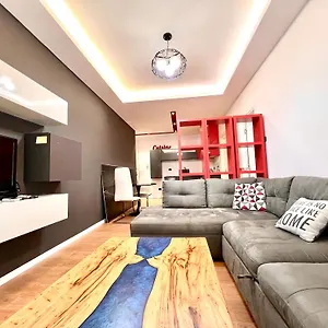 lovely-1-bedroom-1-living-room-in-tirana-center.hotels-in-tirana.com/